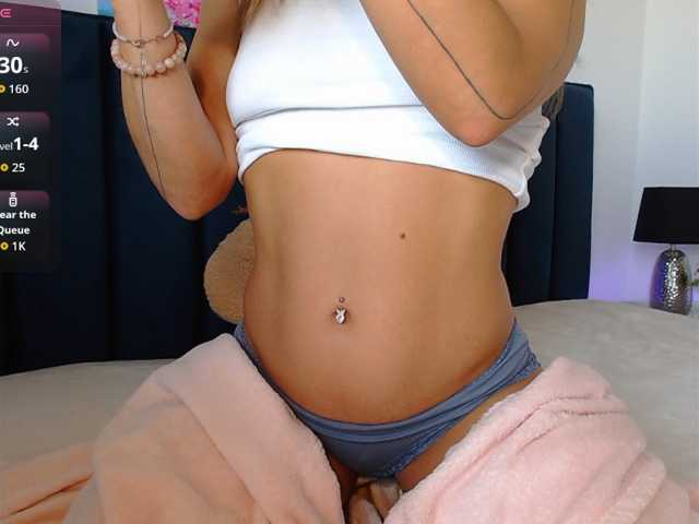 miralunaonly live cam on BongaCams