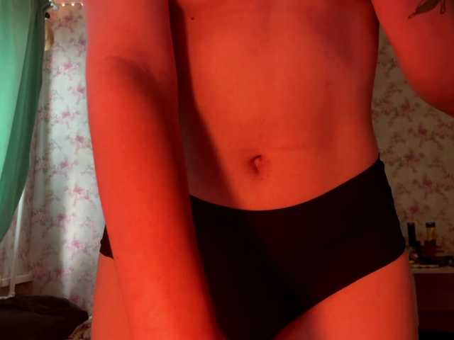 CrystalCalvaruso live cam on BongaCams