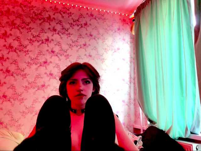 CrystalCalvaruso live cam on BongaCams
