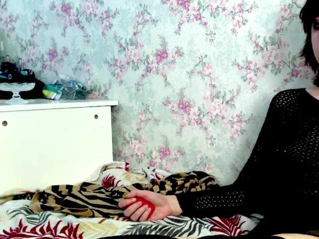 CrystalCalvaruso live cam on BongaCams