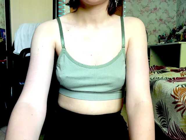 CrystalCalvaruso live cam on BongaCams