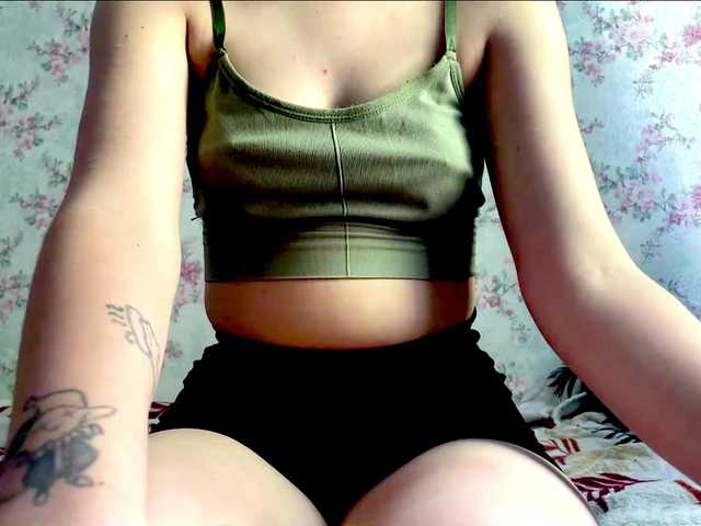 CrystalCalvaruso live cam on BongaCams