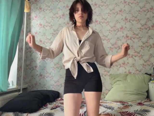 CrystalCalvaruso live cam on BongaCams