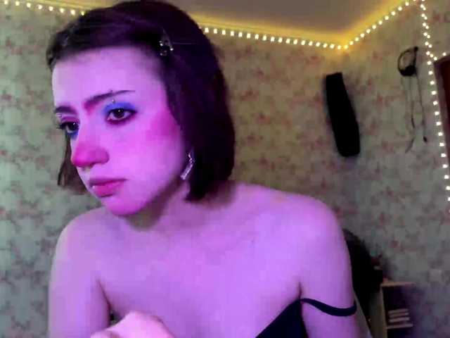 CrystalCalvaruso live cam on BongaCams