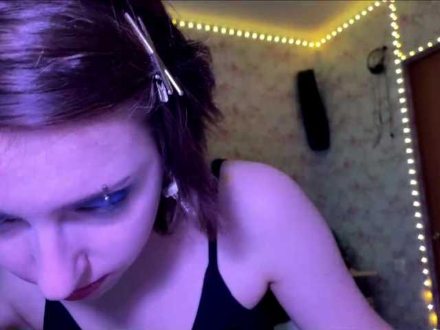 CrystalCalvaruso live cam on BongaCams