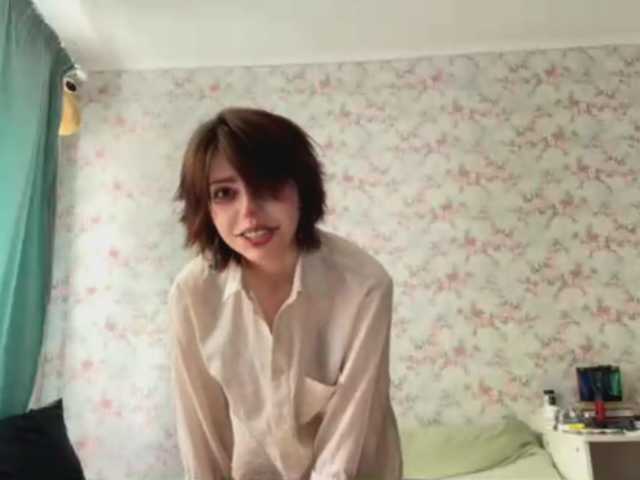 CrystalCalvaruso live cam on BongaCams