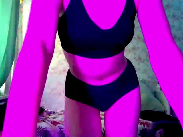 CrystalCalvaruso live cam on BongaCams