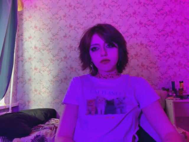 CrystalCalvaruso live cam on BongaCams