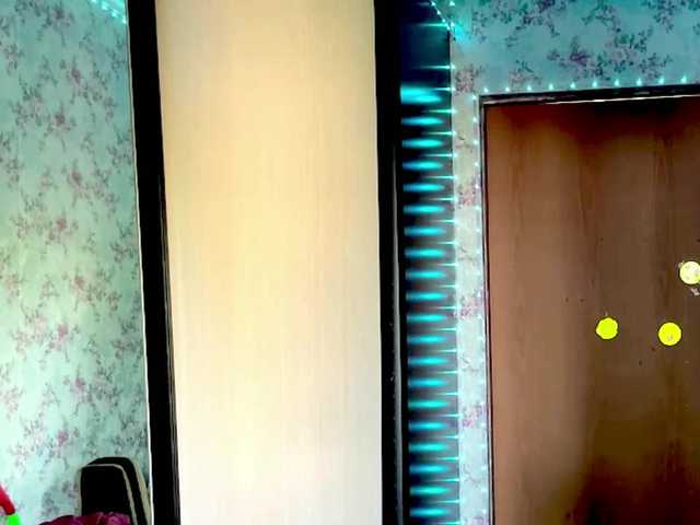 CrystalCalvaruso live cam on BongaCams