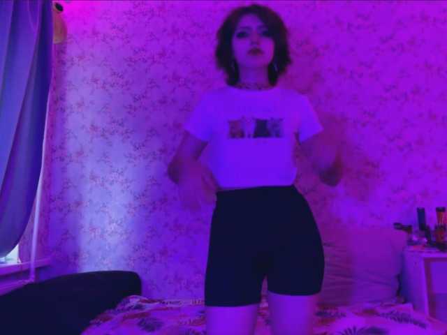 CrystalCalvaruso live cam on BongaCams