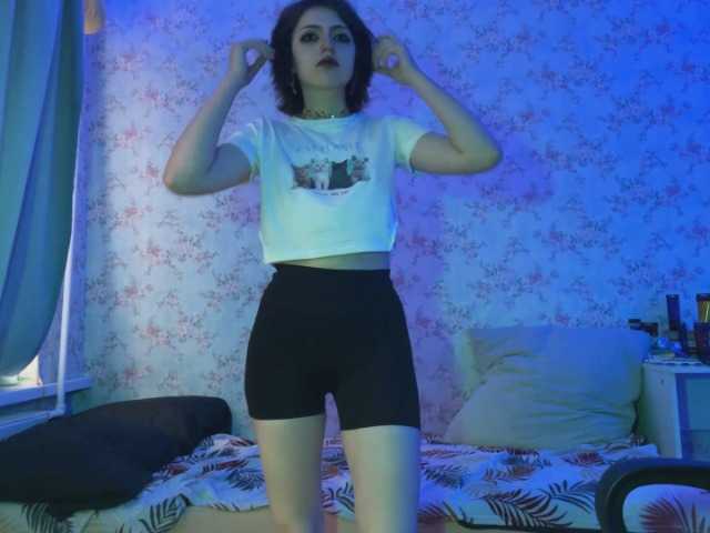 CrystalCalvaruso live cam on BongaCams