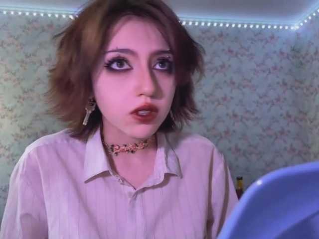 CrystalCalvaruso live cam on BongaCams
