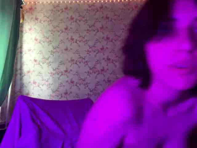Model: CrystalCalvaruso