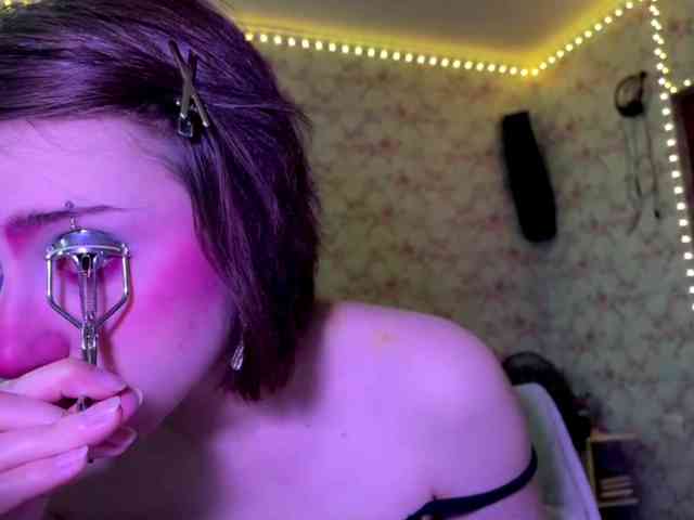 CrystalCalvaruso webcam