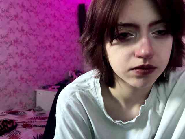 CrystalCalvaruso webcam