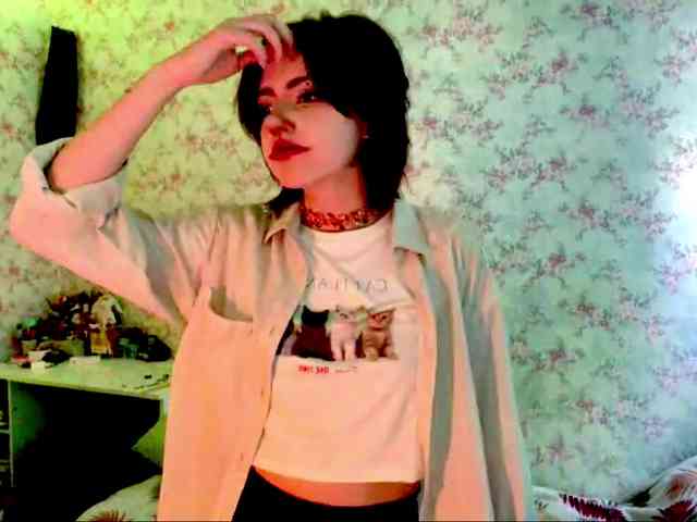 CrystalCalvaruso webcam