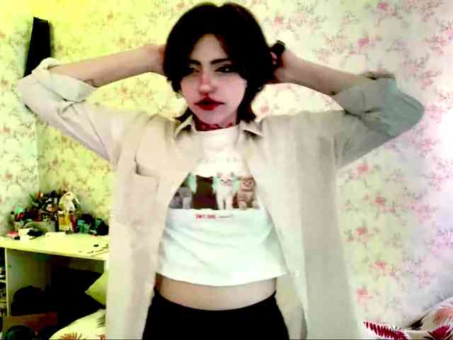 CrystalCalvaruso webcam