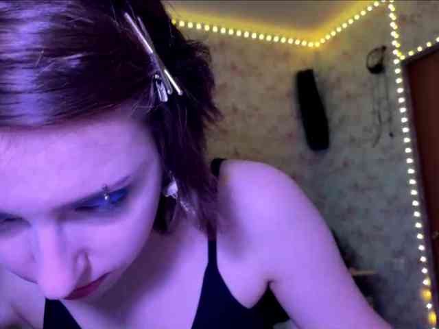 CrystalCalvaruso webcam