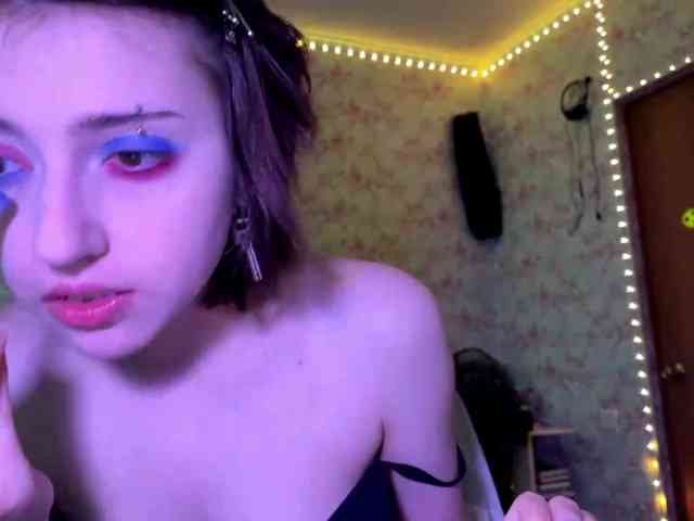 CrystalCalvaruso webcam