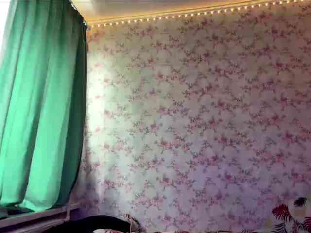 CrystalCalvaruso webcam
