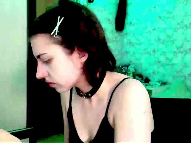 CrystalCalvaruso webcam