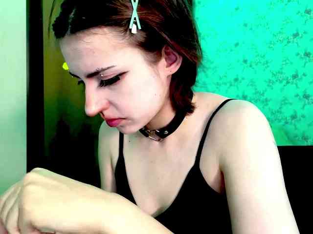 CrystalCalvaruso webcam