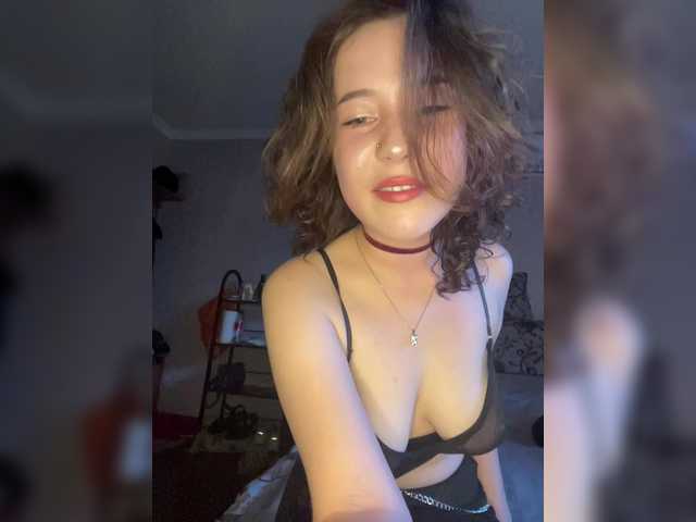 Lissyk live cam on BongaCams