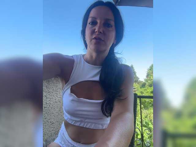 Alexastarr live cam on BongaCams