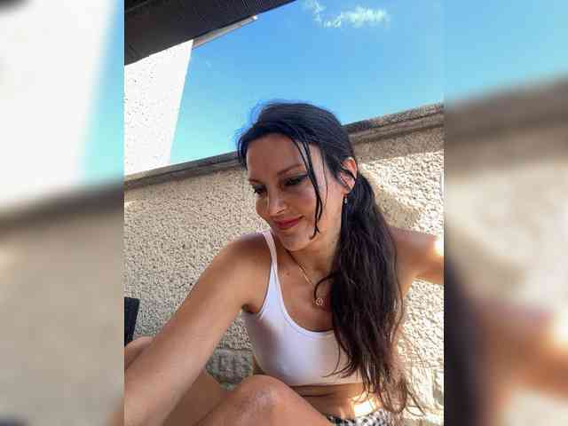 Alexastarr webcam