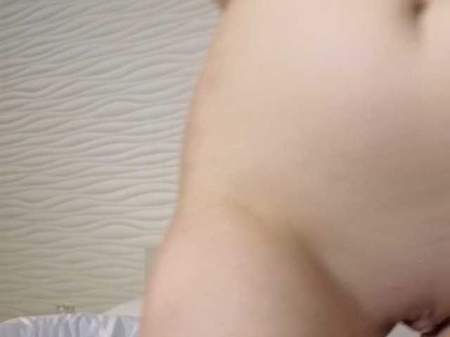 Adelmrr live cam on BongaCams