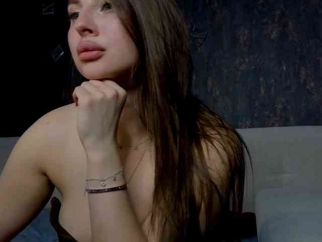 Adelmrr Sex Cam Show