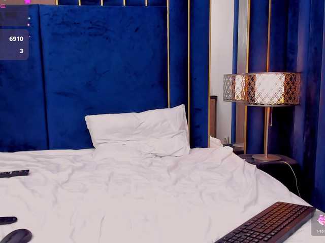 tenny-shy live cam on BongaCams