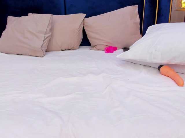 tenny-shy live cam on BongaCams
