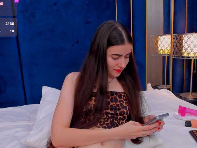 tenny-shy live cam on BongaCams