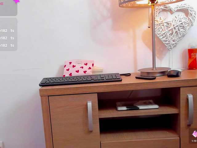 tenny-shy live cam on BongaCams