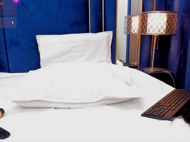 tenny-shy live cam on BongaCams