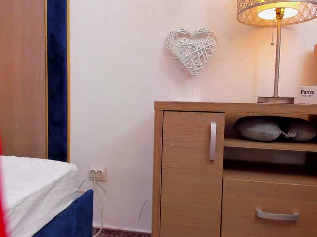 tenny-shy live cam on BongaCams
