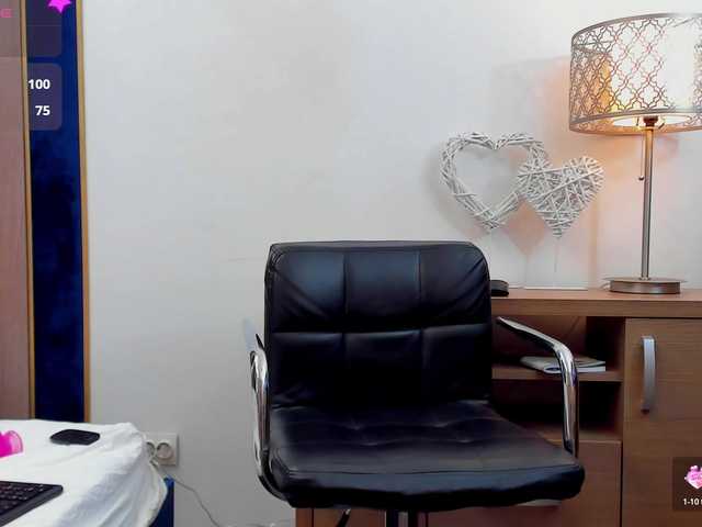 tenny-shy live cam on BongaCams