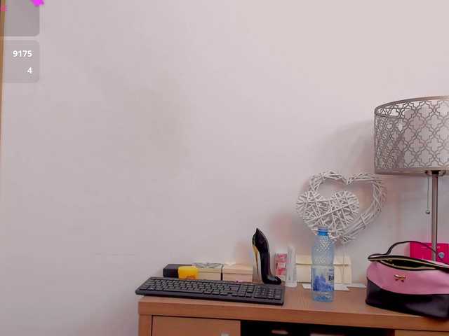 tenny-shy live cam on BongaCams