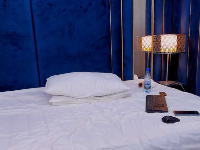 tenny-shy live cam on BongaCams