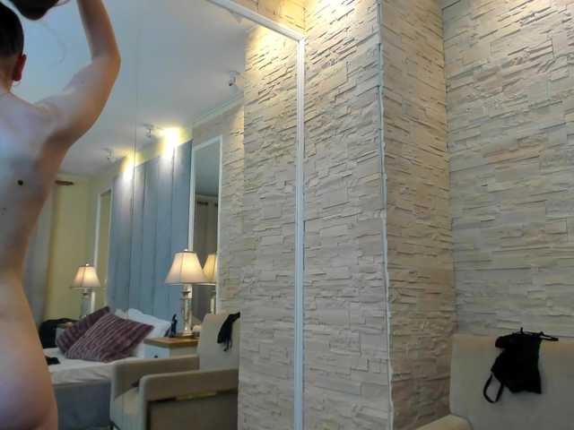 tenny-shy live cam on BongaCams