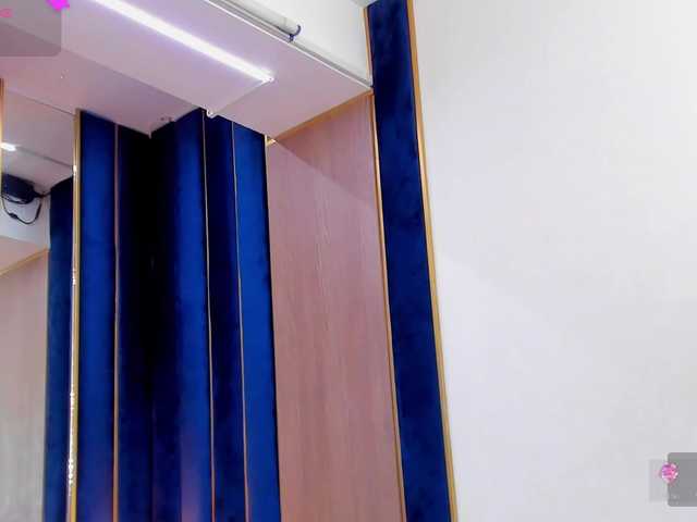 tenny-shy live cam on BongaCams