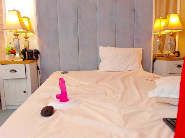 tenny-shy live cam on BongaCams