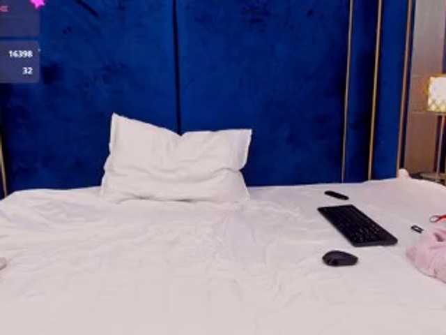 tenny-shy live cam on BongaCams
