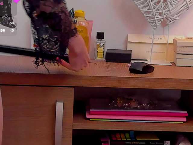 tenny-shy live cam on BongaCams