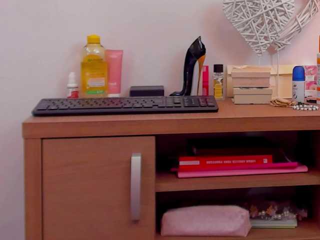 tenny-shy live cam on BongaCams