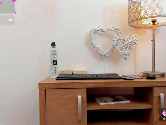 tenny-shy live webcam show