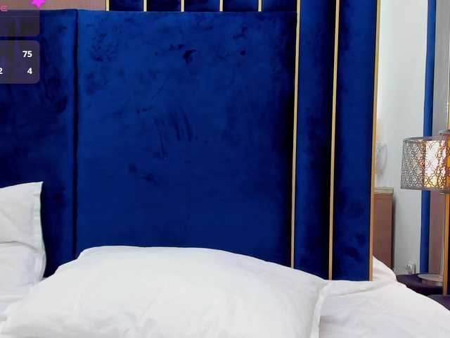 tenny-shy live cam on BongaCams