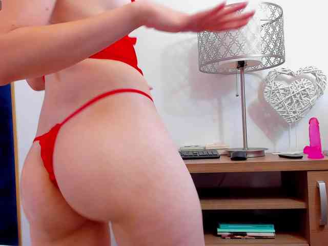 tenny-shy webcam