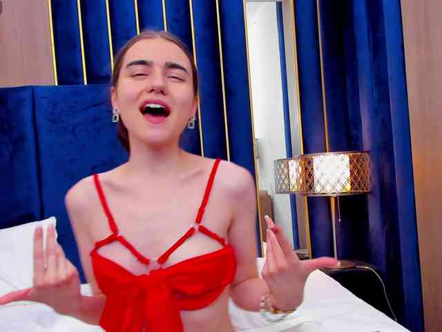 tenny-shy webcam